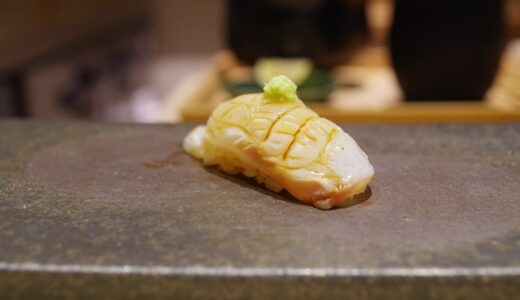 すしログ：鮨と日本酒のペアリングを提案する気鋭のグループの新店！六本木「鮨 無垢」