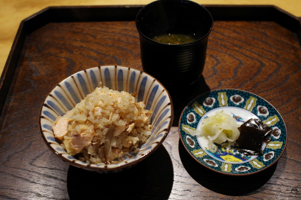 お食事：筍と桜鱒のご飯03