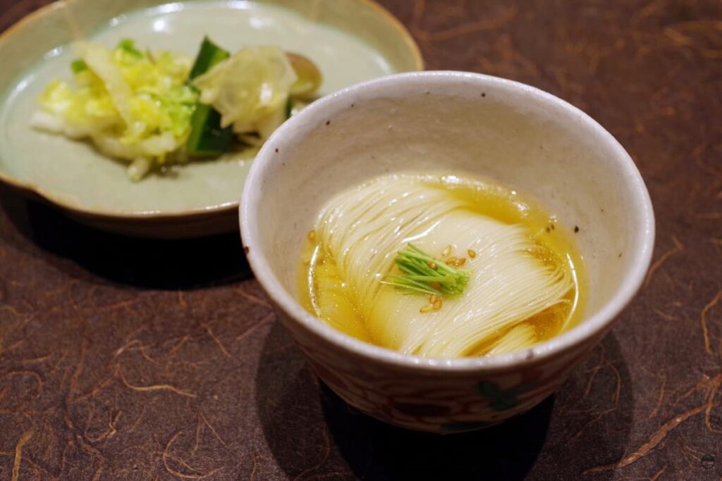 鶏出汁の素麺、香の物