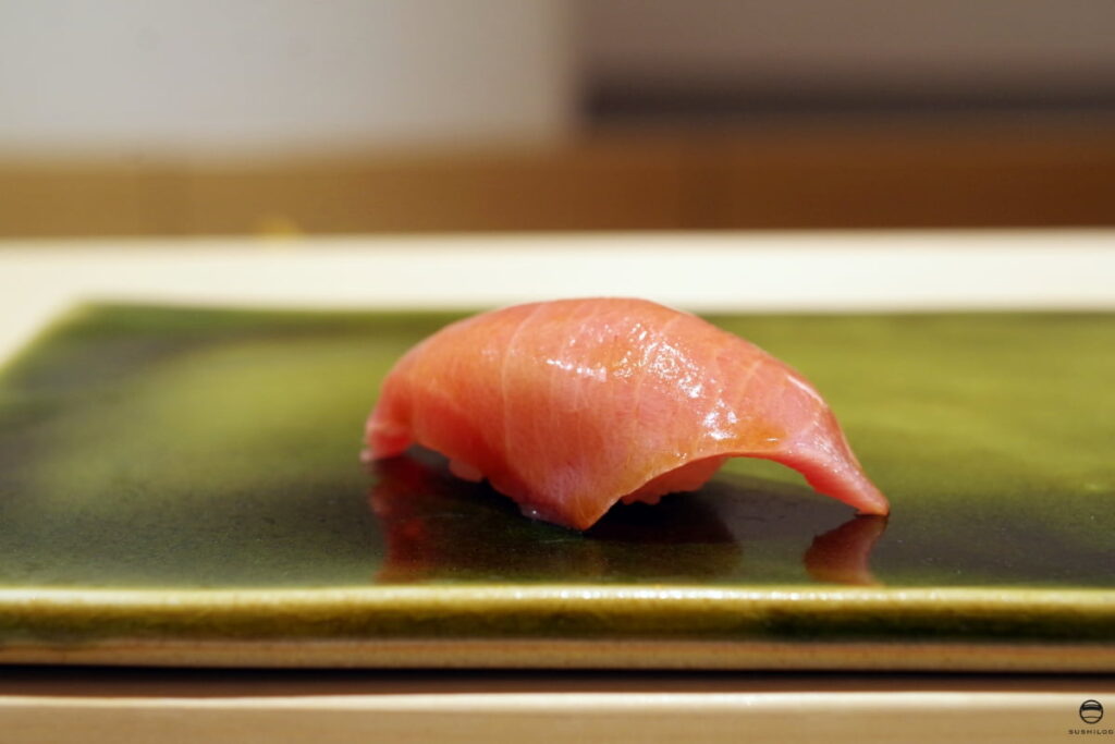 鮪中トロ