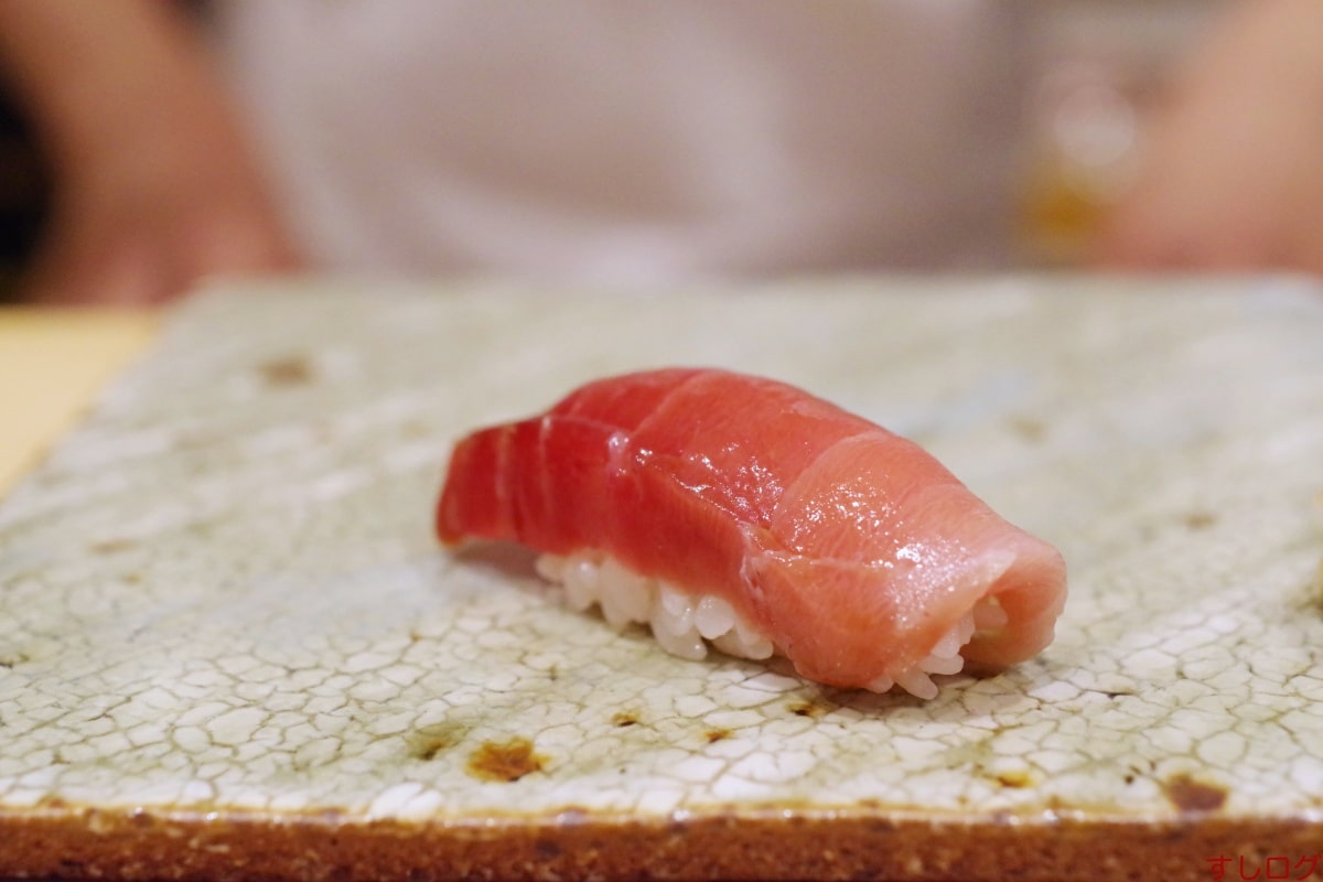寿司こじ鮪中トロ