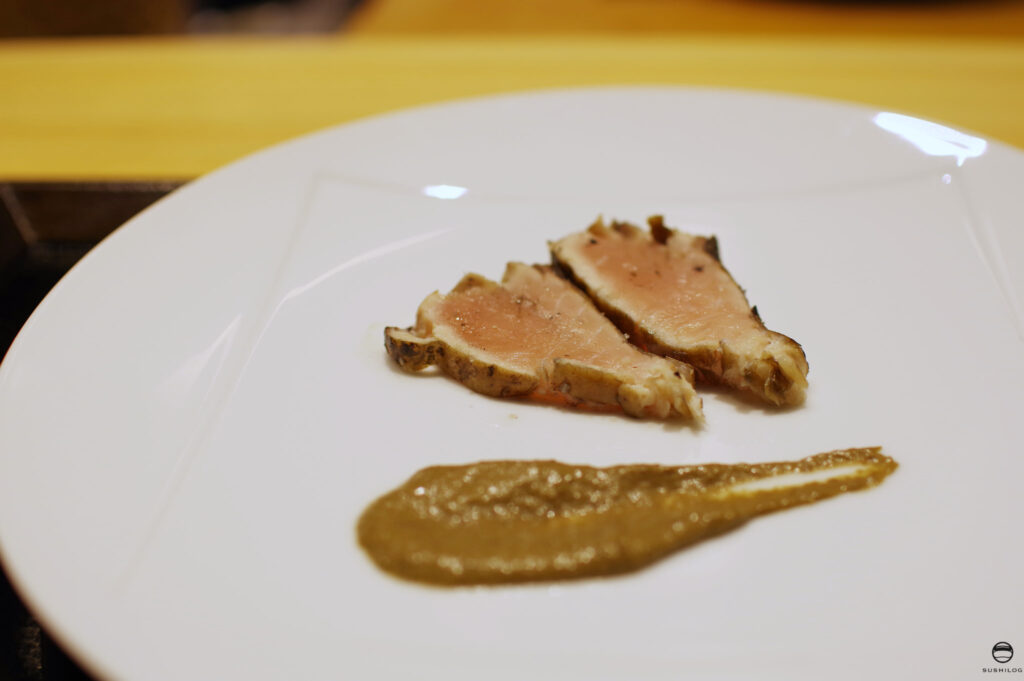 鰆の藁焼き蕗の薹のソース