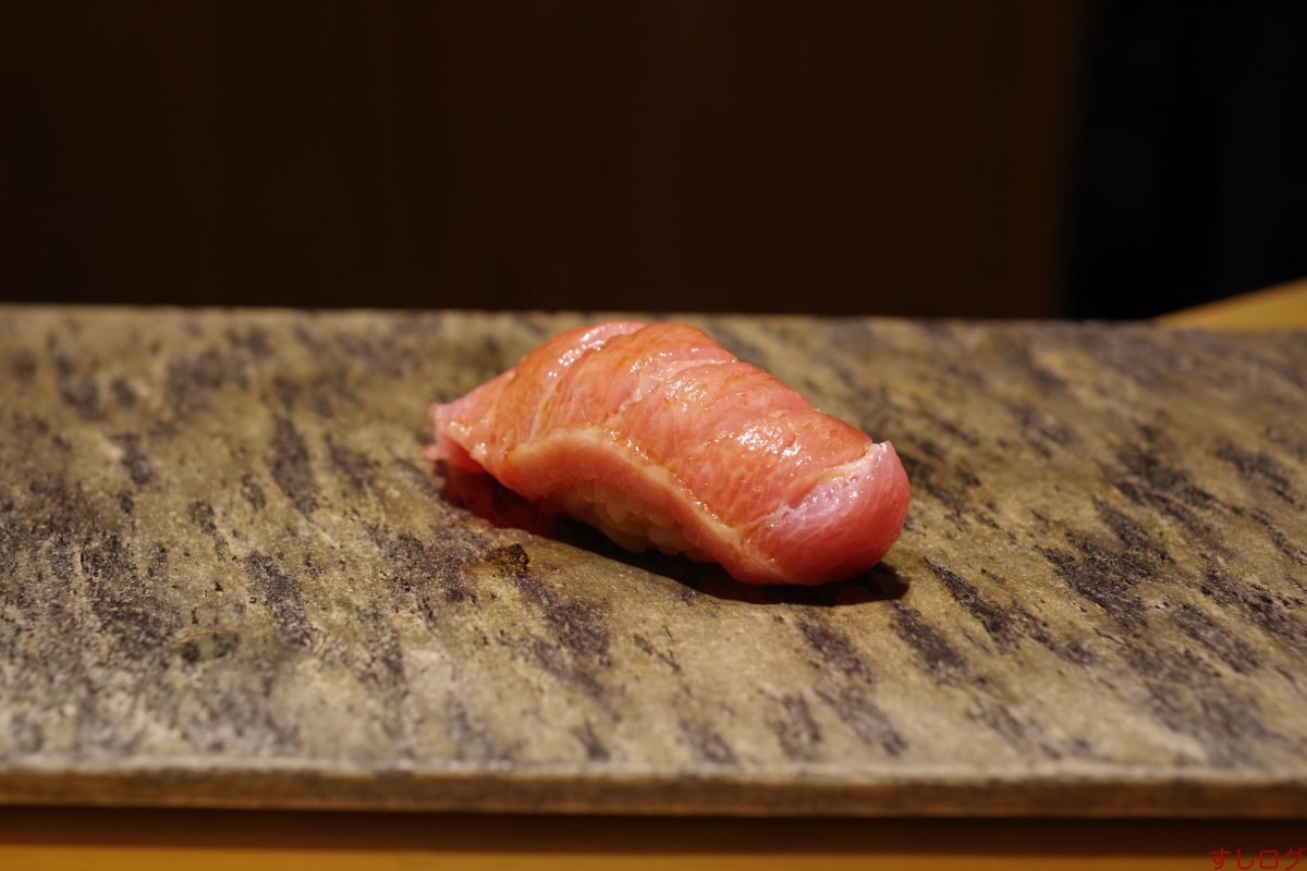 鮨ひばり鮪大トロ