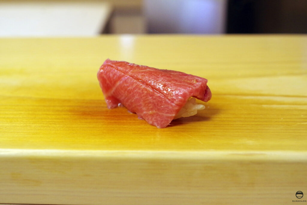 鮪中トロ