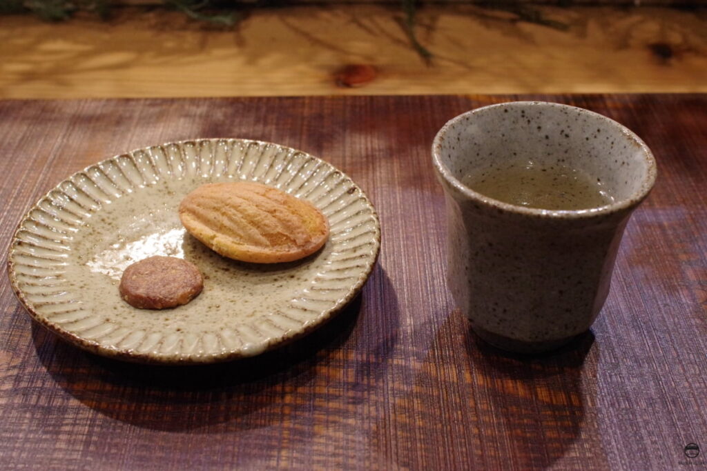 伊那谷ハーブティー、小菓子