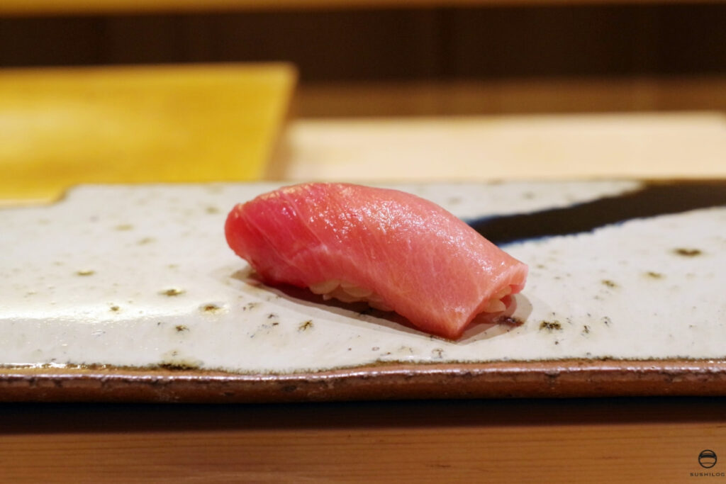 鮪中トロ