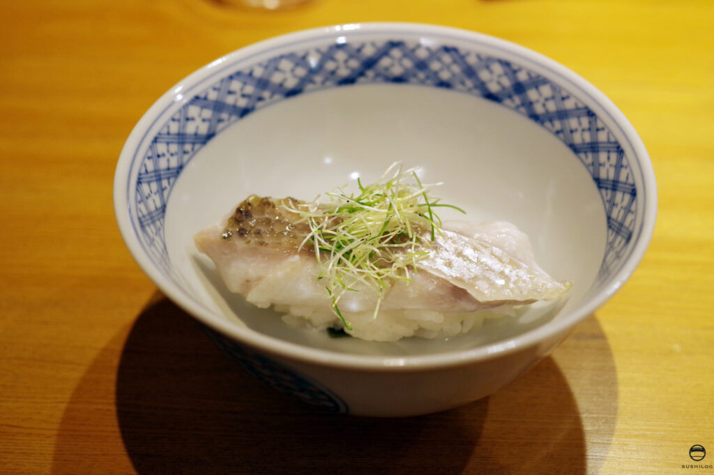 ノドグロの蒸し寿司