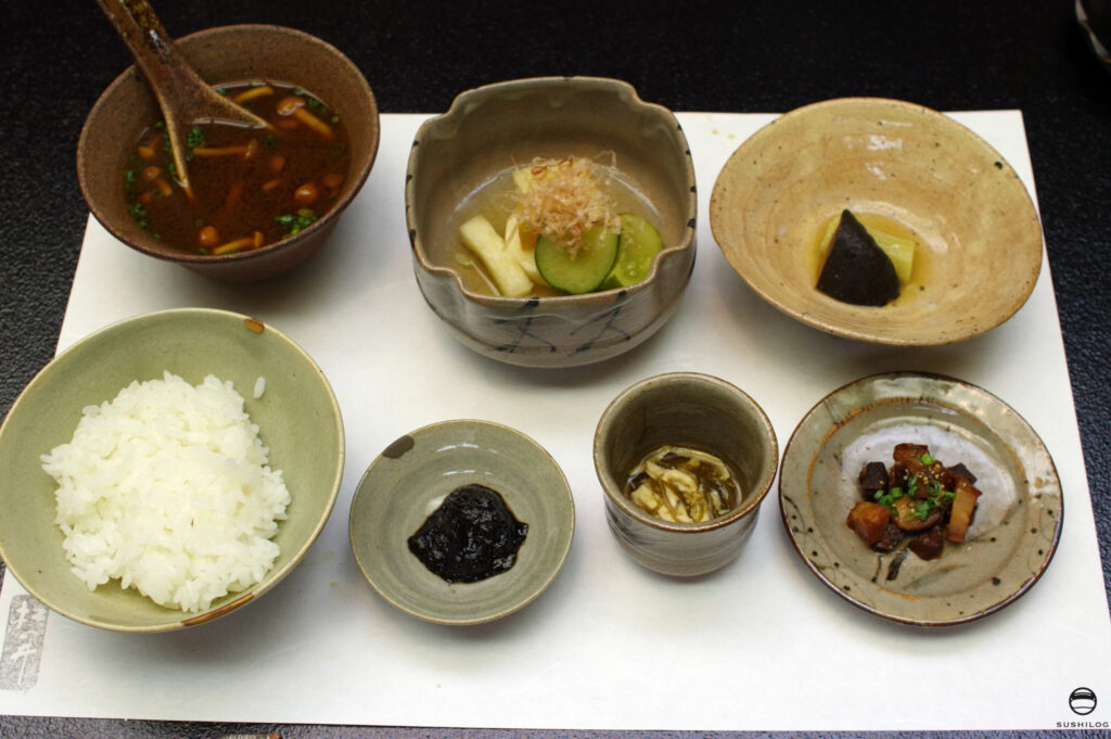 お食事