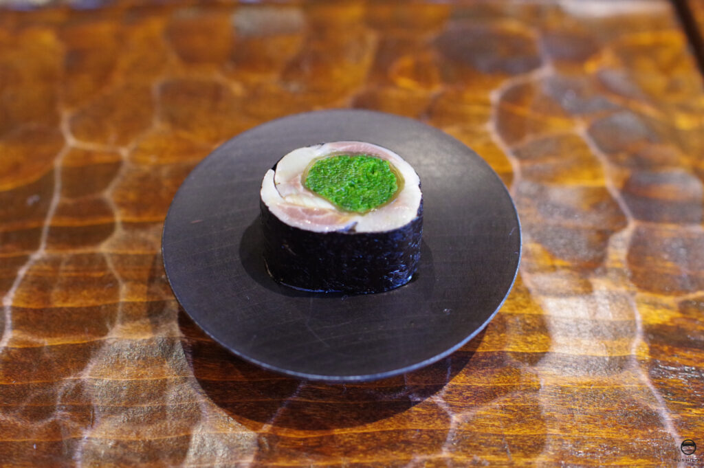 鰯と芽葱の海苔巻き