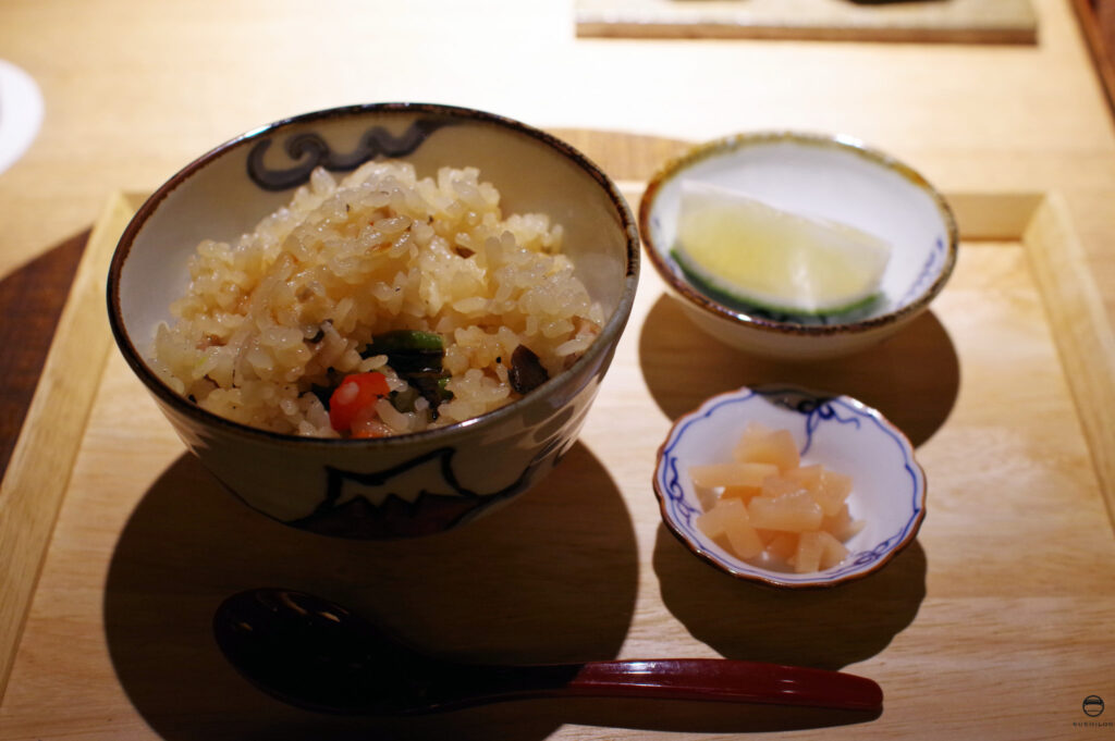 熊野地鶏と夏野菜のパエリア風炊き込みご飯